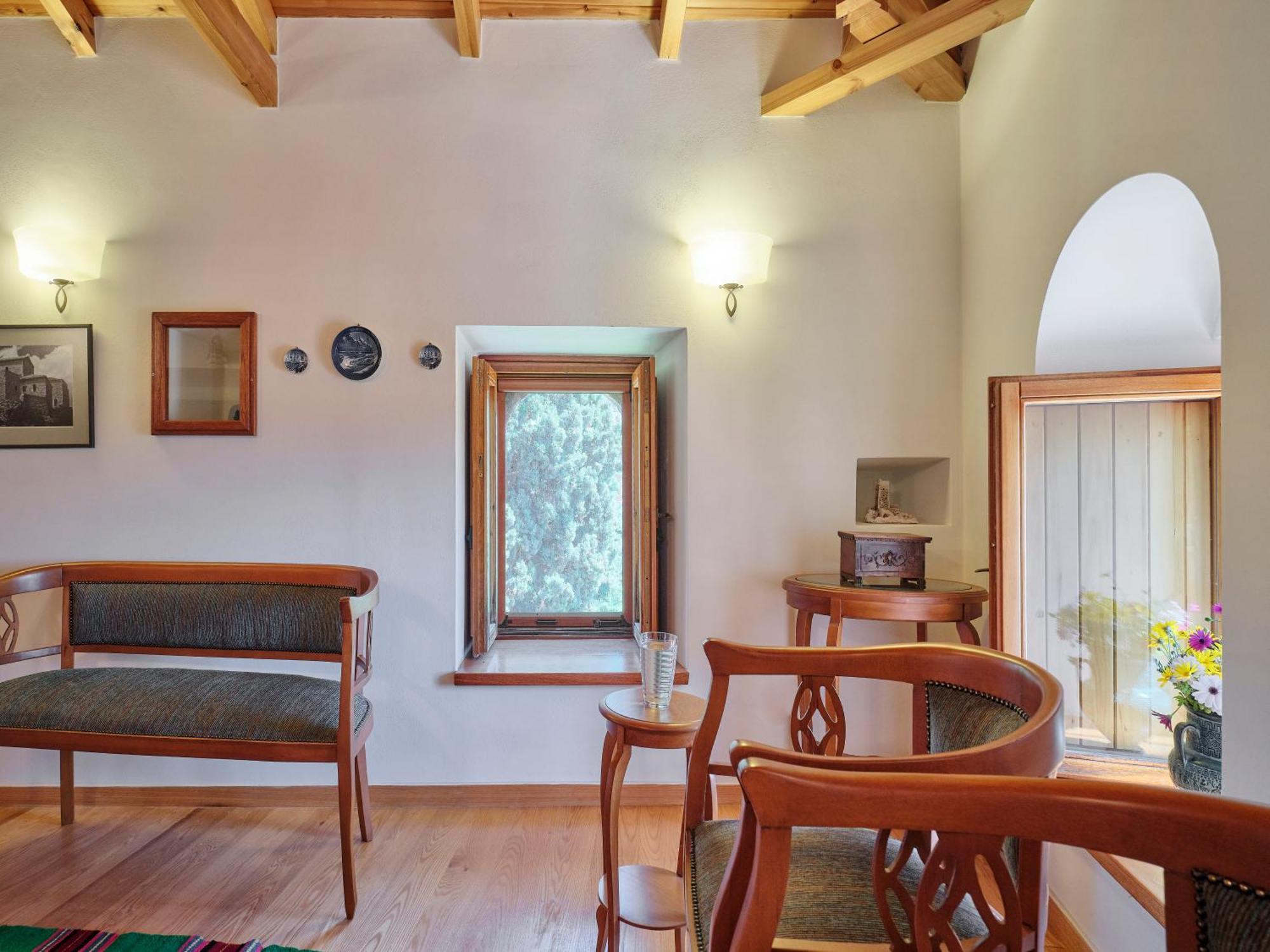 Villa Petreas Castle à Kardamyli Extérieur photo